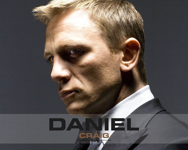 14 Daniel Craig