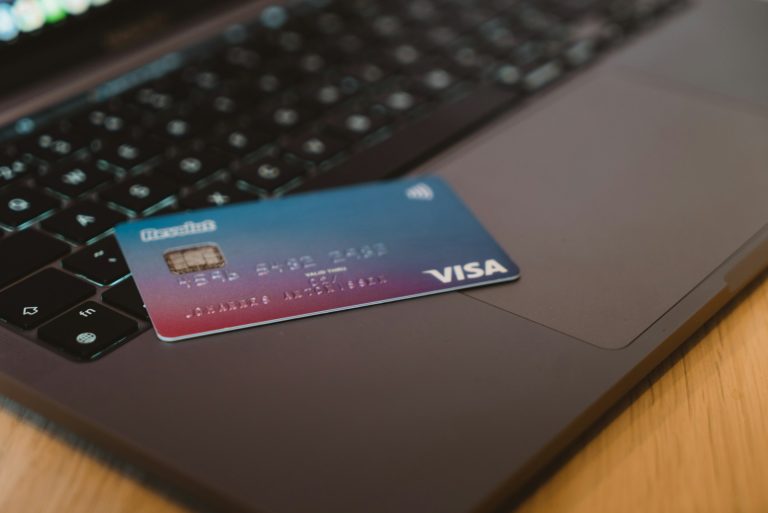 Buy Perfect Money euro by Visa and MasterCard euro card