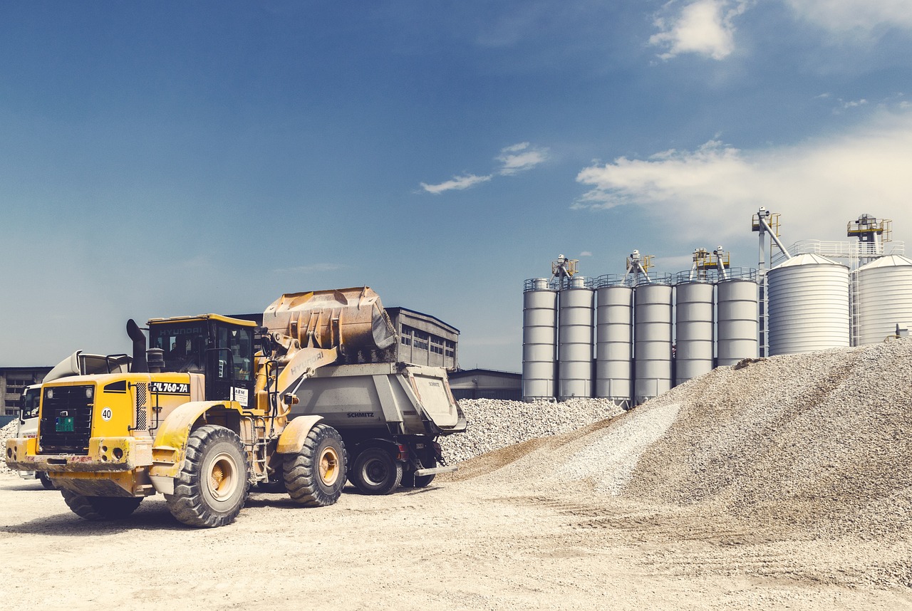 Strategies for Seamless Heavy Equipment Relocation