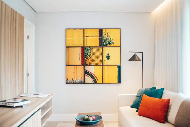 vinicius amnx amano 17NCG wOkMY unsplash Transforming Your Space with Artistic Decoration