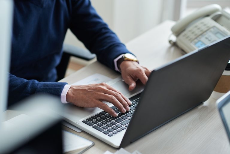 5 Reasons to Centralize Email Signatures in Your Organization