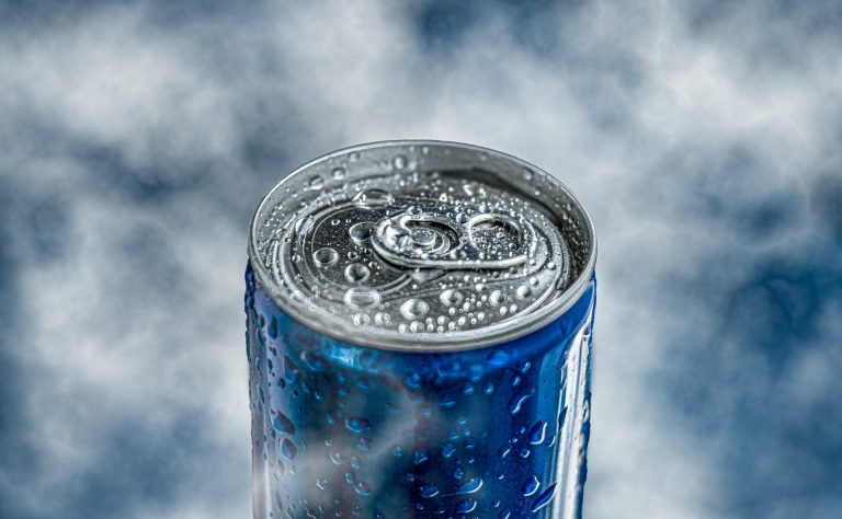 Hydration Myths vs Facts: Separating Truth from Trend